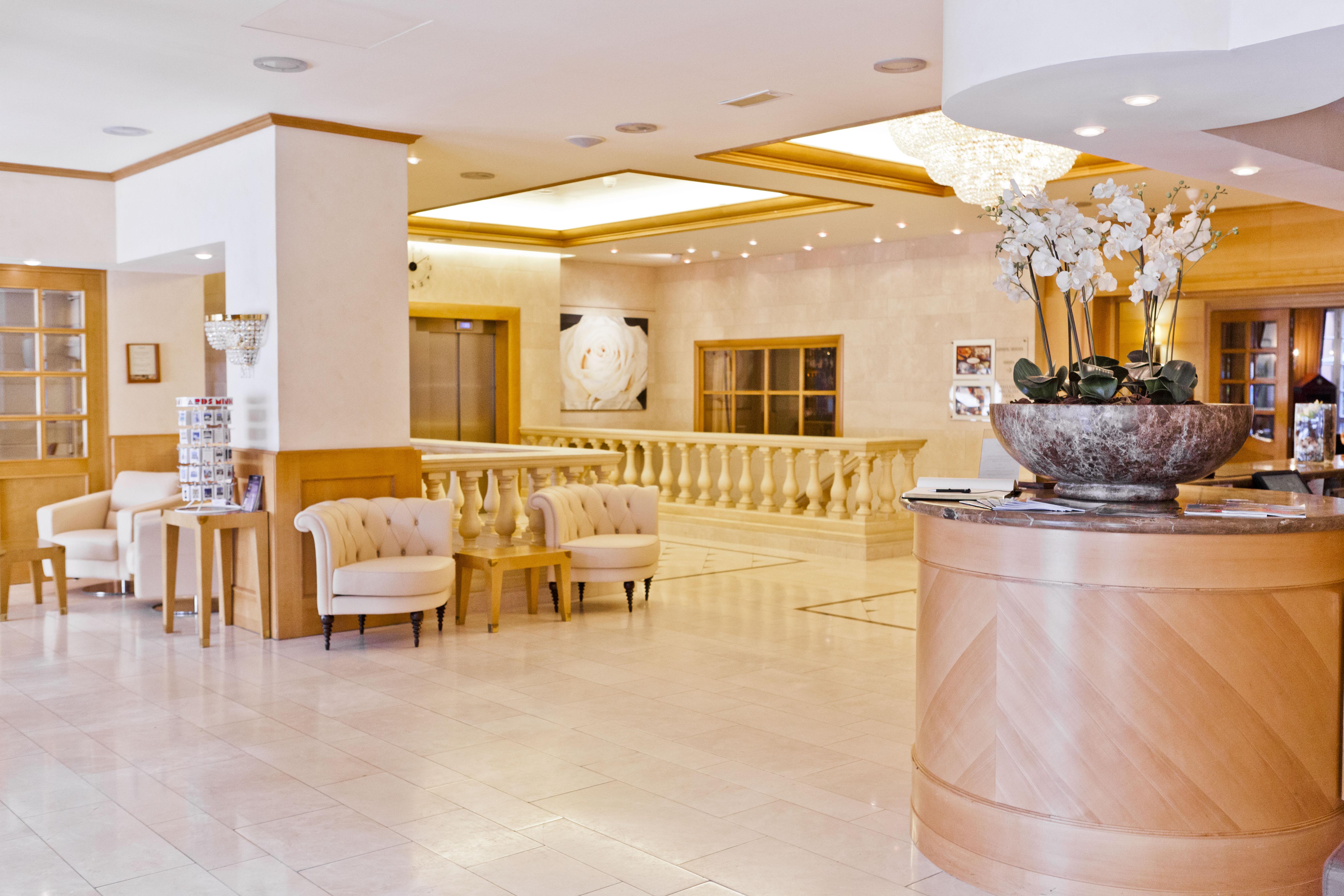 Hotel Le Chatelain — Photos 2